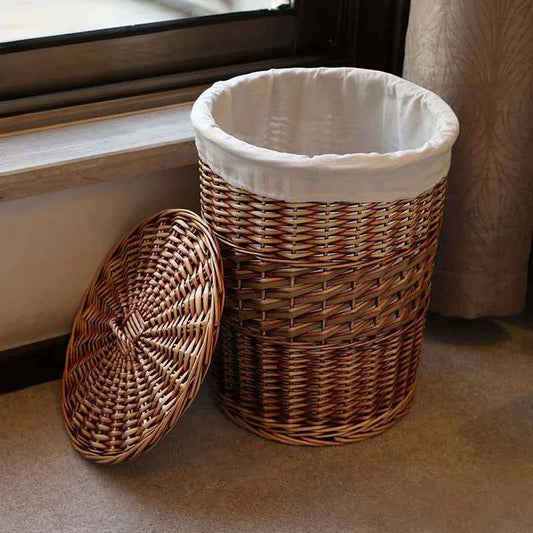 Panier à linge osier artisanal avec couvercle et tissu intérieur ouvert